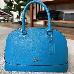Coach Blue Leather Satchel bag like a new